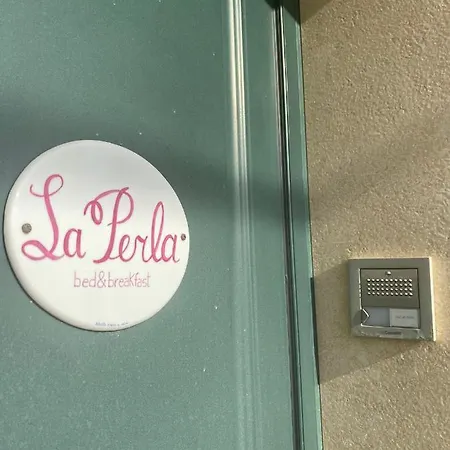 La Perla Bed & Breakfast *